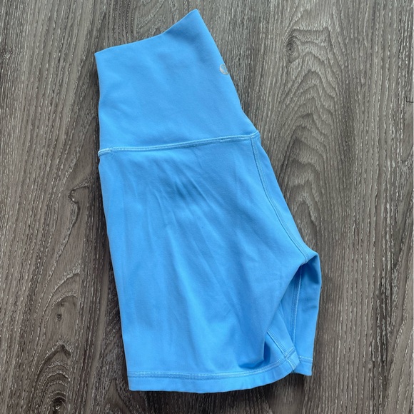 Lululemon align 6” shorts size 6 - Picture 5 of 5